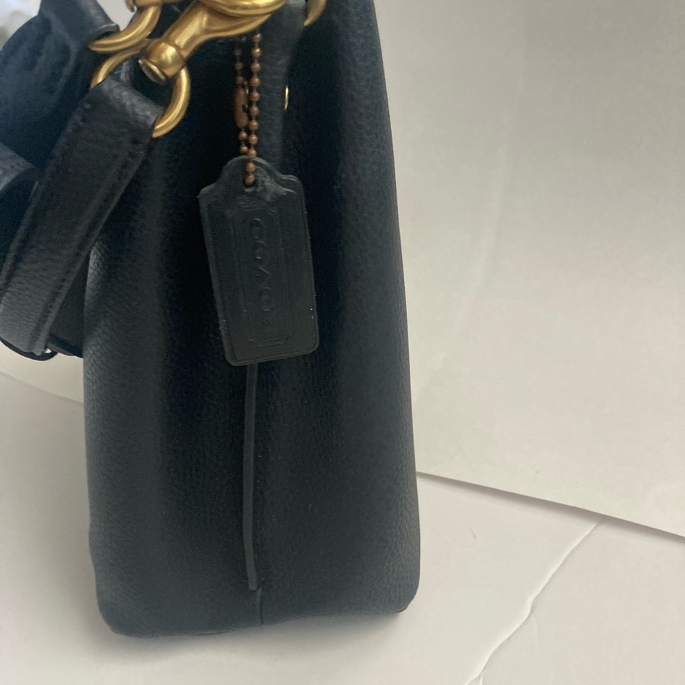 Black Leather Shoulder Bag - Picture 6 of 9